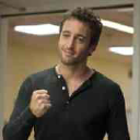 Alex O'Loughlin Online