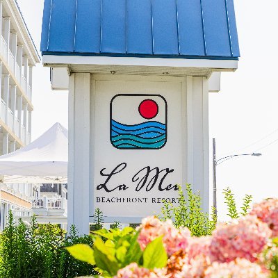 La Mer Beachfront Resort