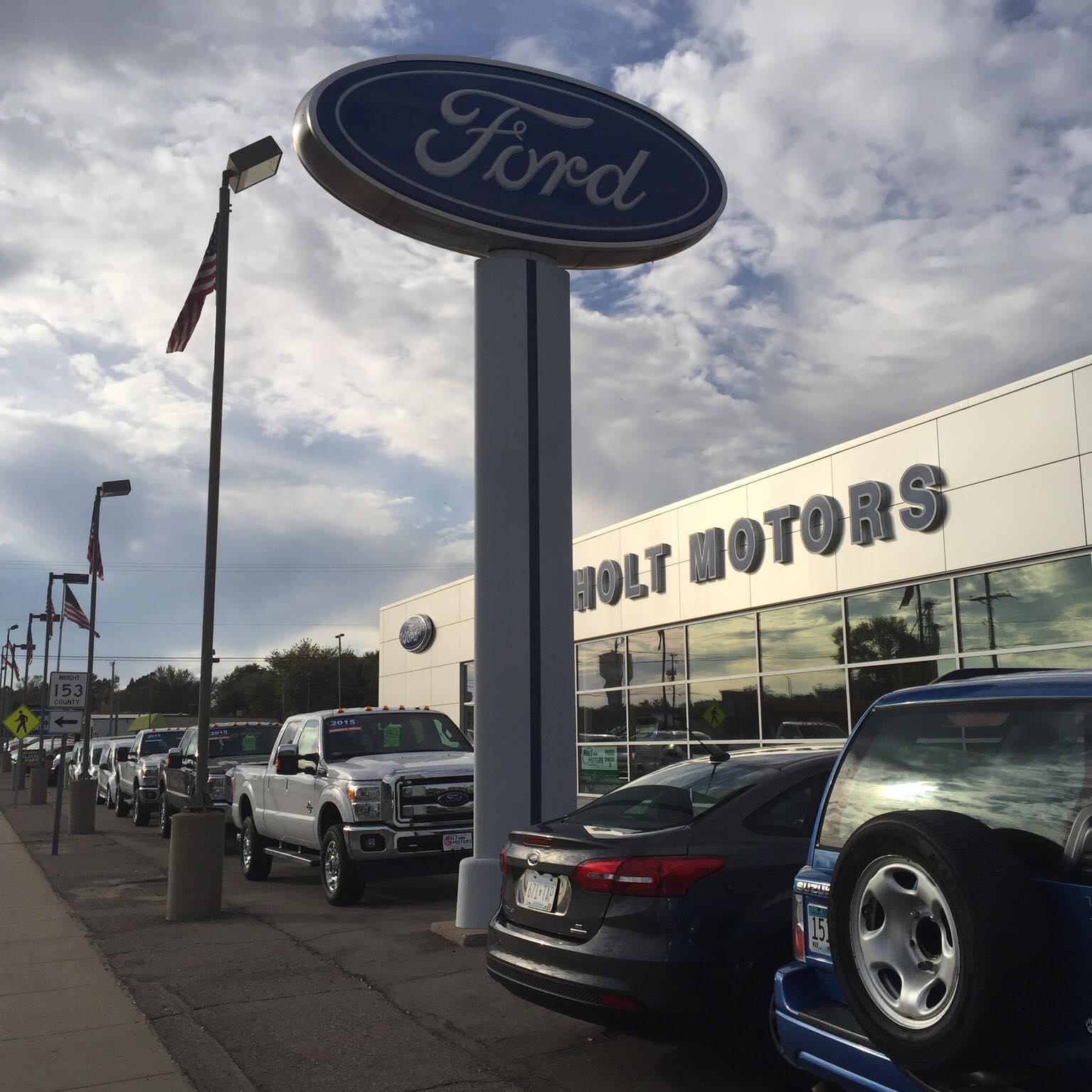 Holt Motors Ford