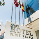 Apart Hotel Petit Palace Suites